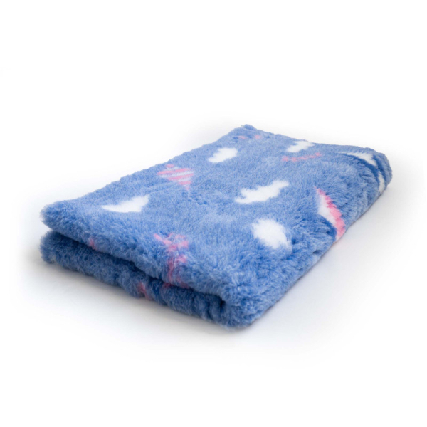 Vet Bed hellblau mit Drachen und Wolken 150 x 100 cm